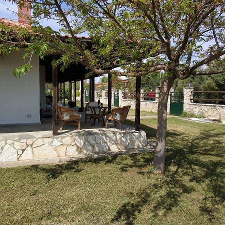 Pleasant Holiday'S House Nea Moudania Bagian luar foto