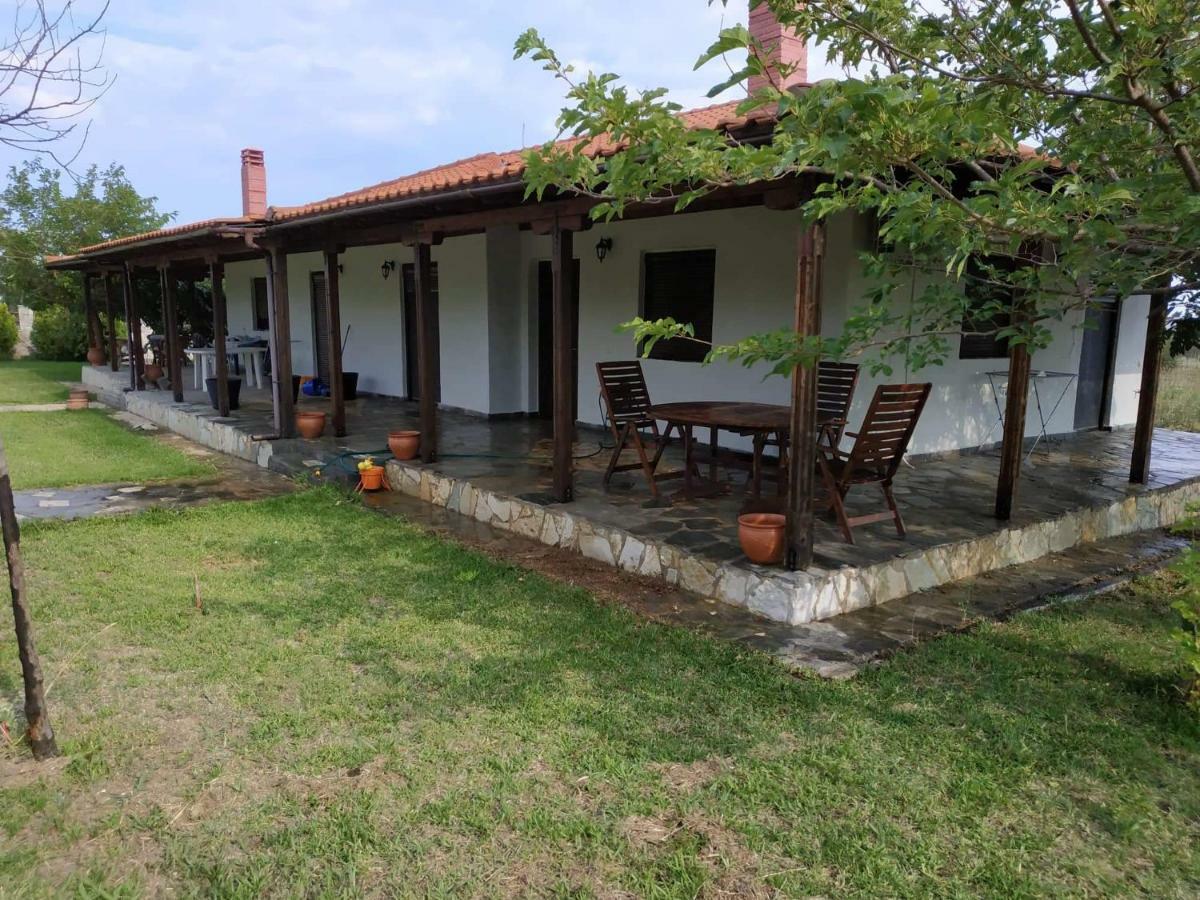 Pleasant Holiday'S House Nea Moudania Bagian luar foto